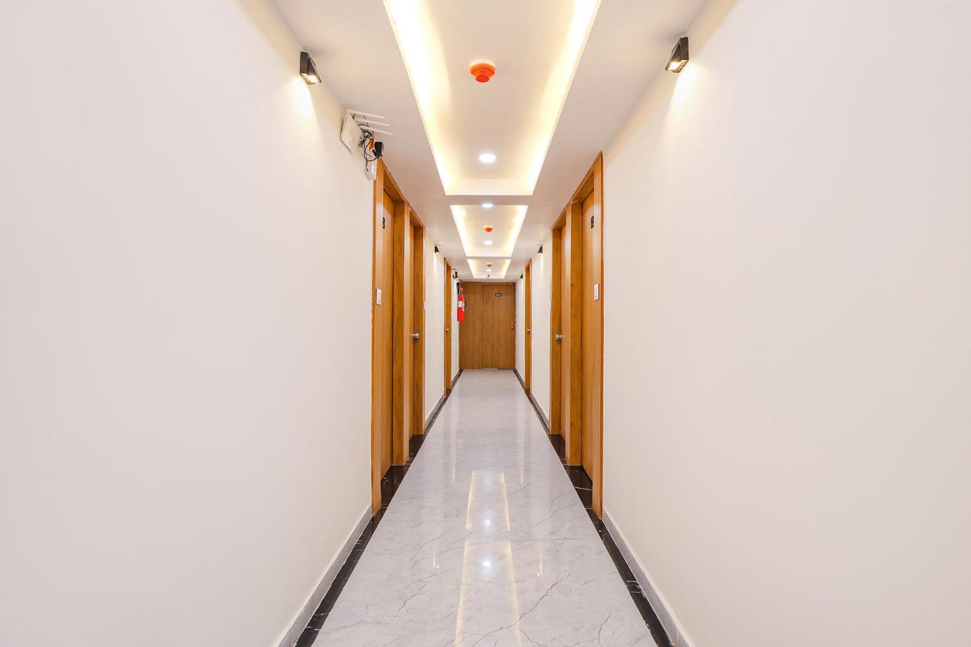 Fabhotel Crystal I - Gandhinagar Luaran gambar