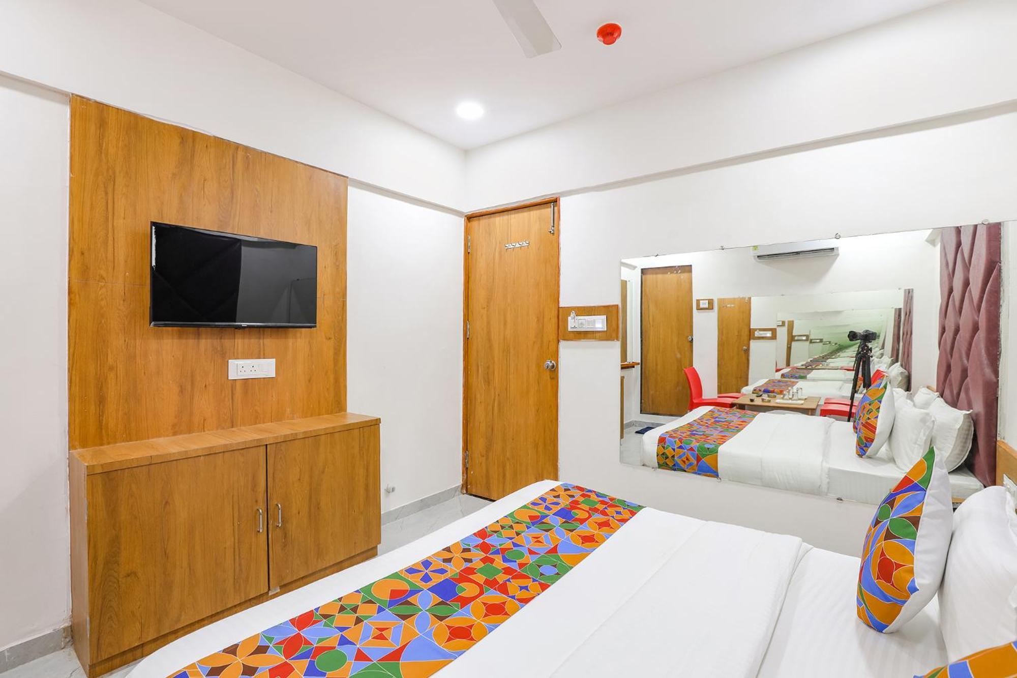 Fabhotel Crystal I - Gandhinagar Luaran gambar