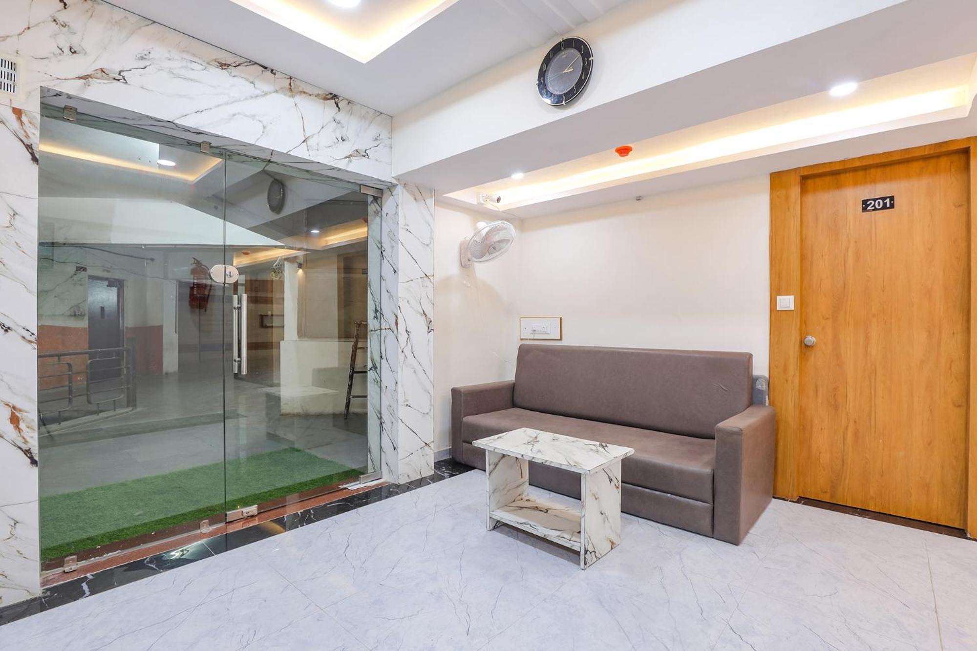 Fabhotel Crystal I - Gandhinagar Luaran gambar