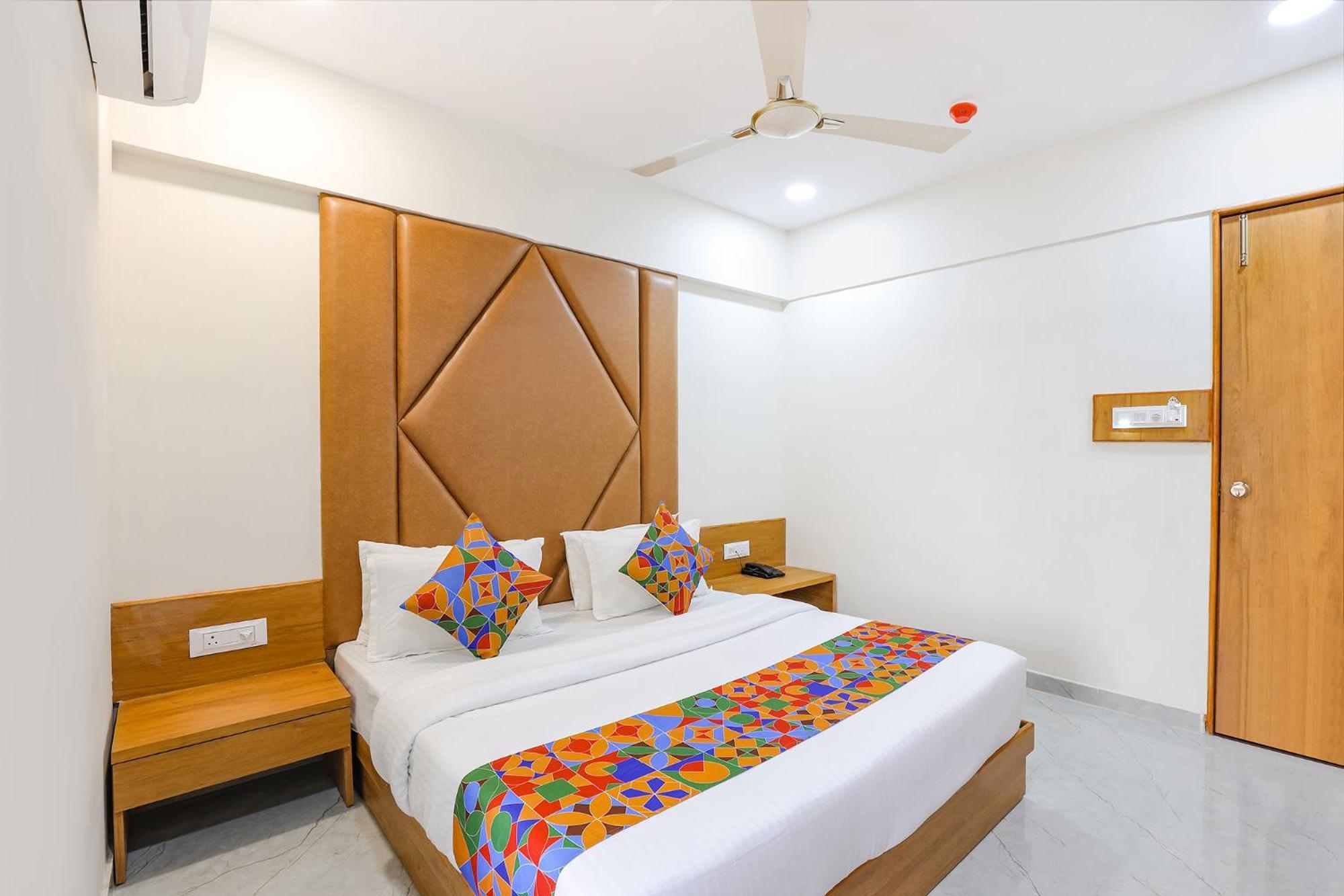 Fabhotel Crystal I - Gandhinagar Luaran gambar